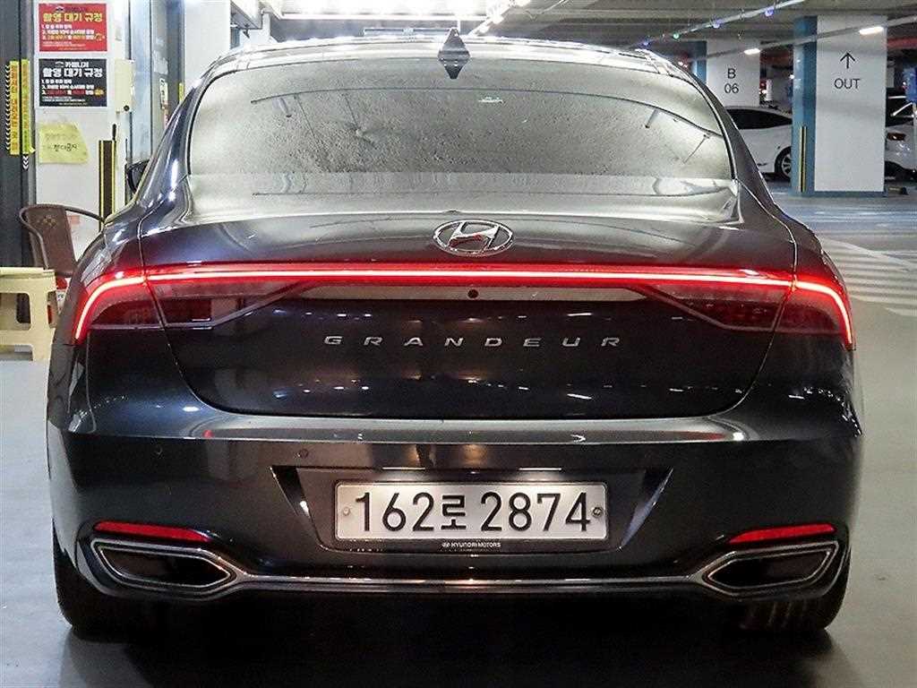 HYUNDAI Grandeur - Vista 5