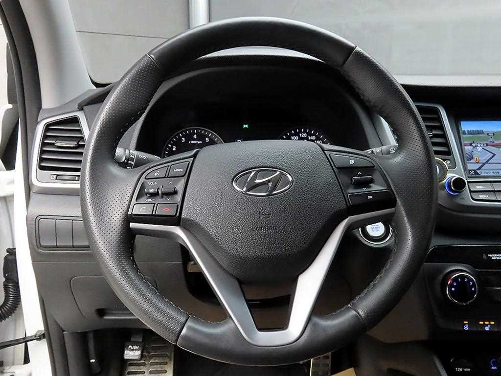 HYUNDAI Tucson - Vista 9