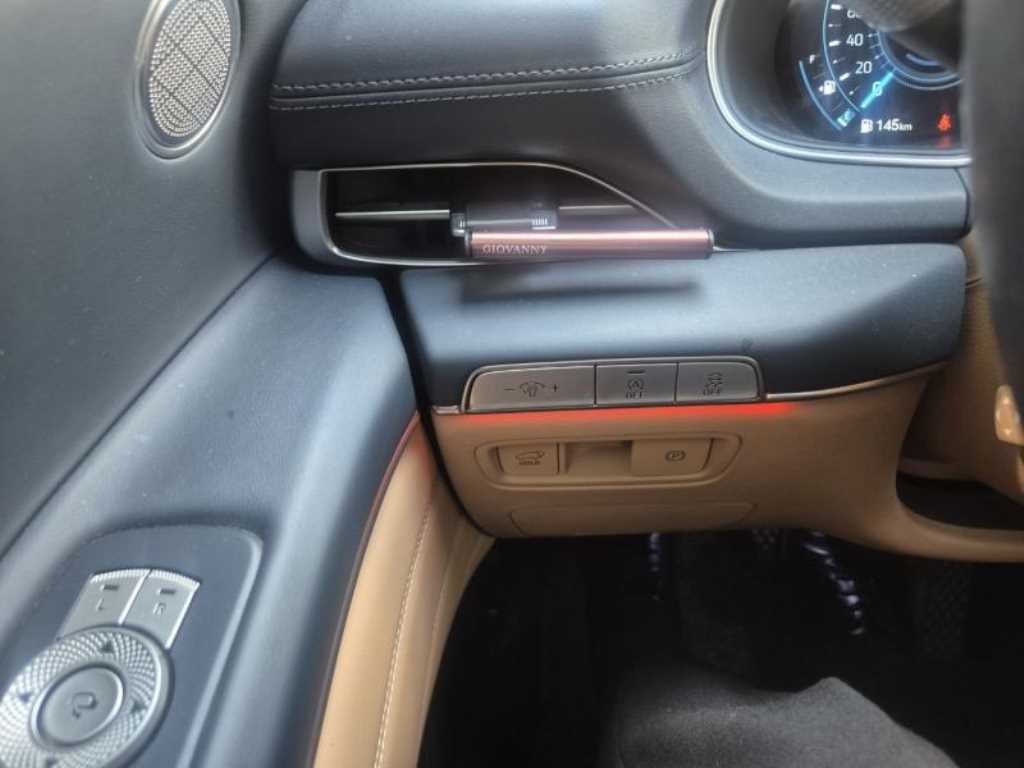 Genesis GV80 - Vista 9