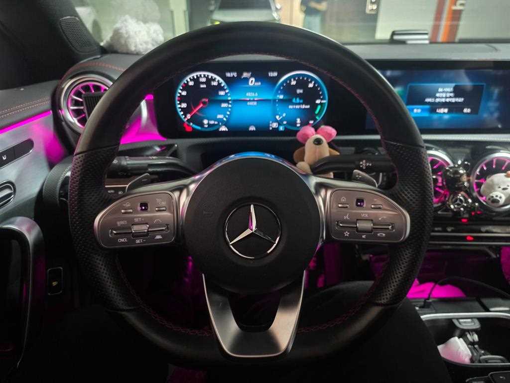 Mercedes Benz CLA Class - Vista 11