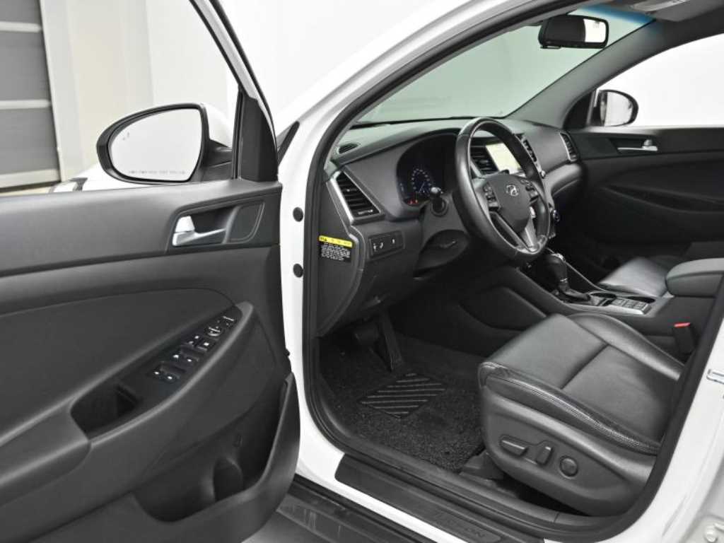 HYUNDAI Tucson - Vista 11