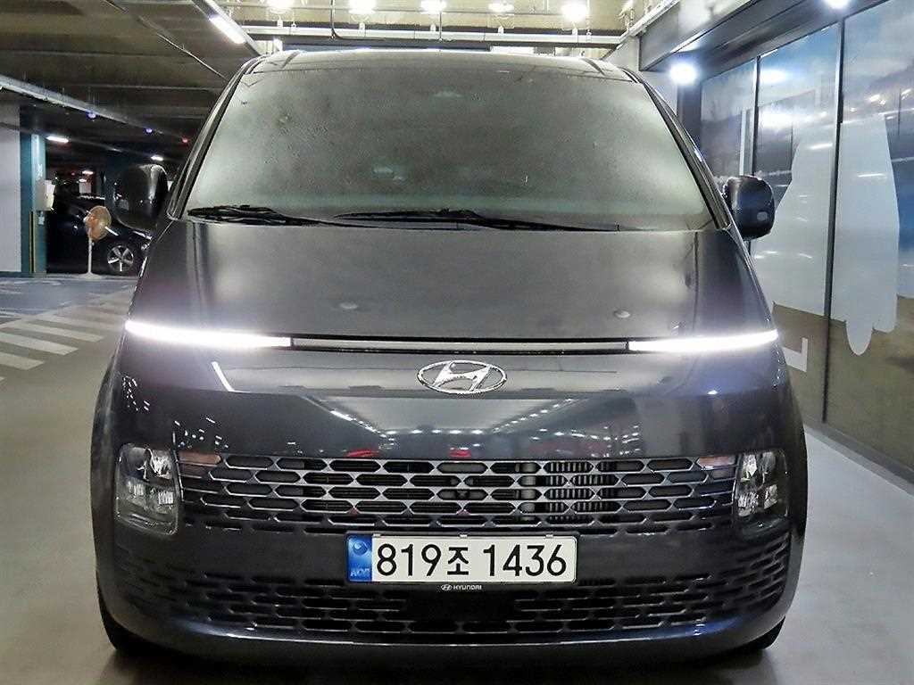 HYUNDAI Staria - Vista 2