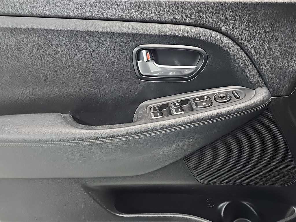KIA Carens 2015 Azul - Importación desde Corea - HF Imports Iquique - Foto 13