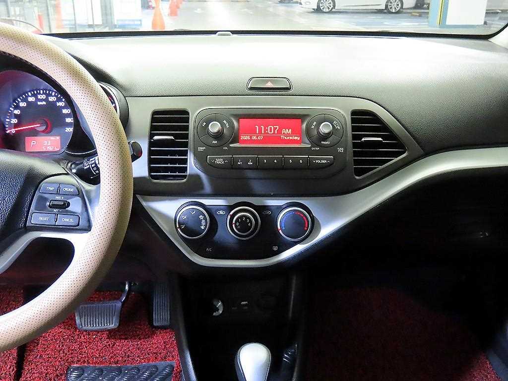 KIA Morning - Vista 11