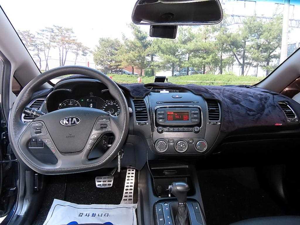 KIA K3 - Vista 7