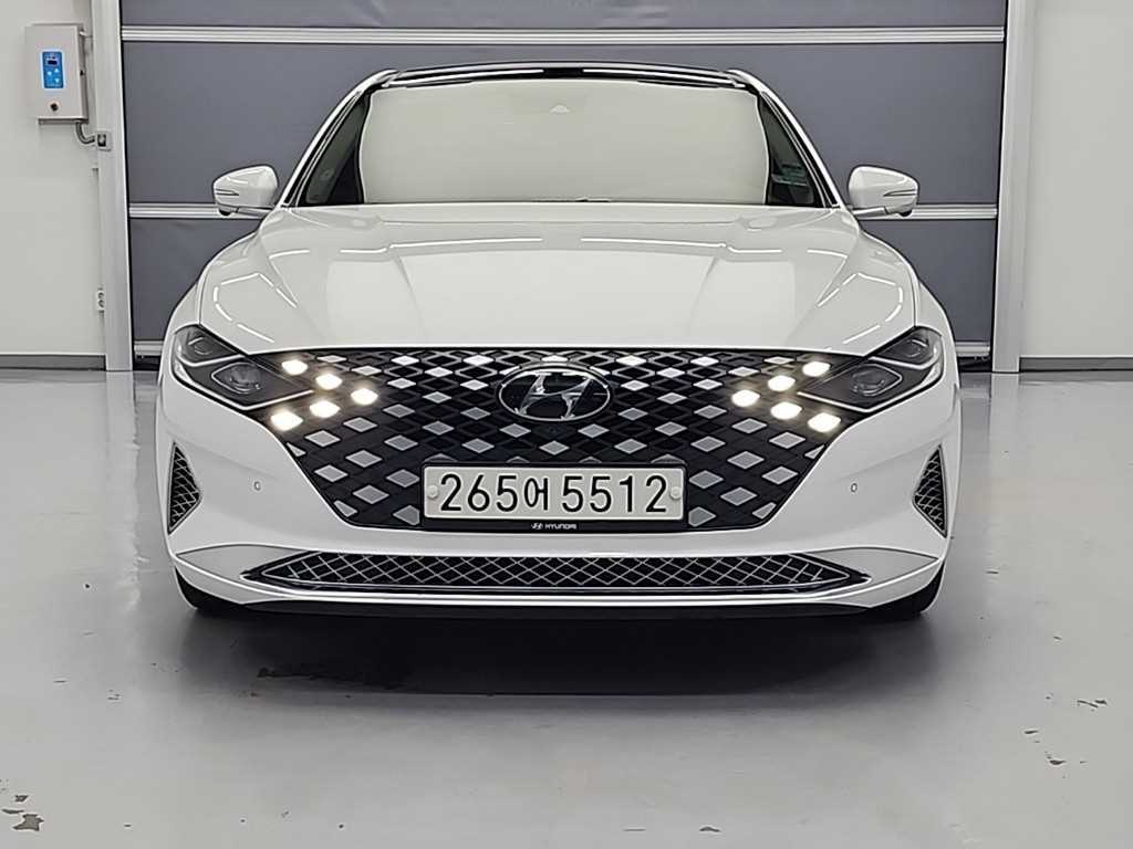 HYUNDAI Grandeur - Vista 2