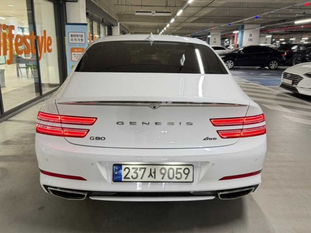 Genesis G80 - Vista 5