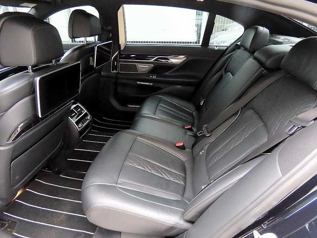 BMW 7 Series - Vista 6