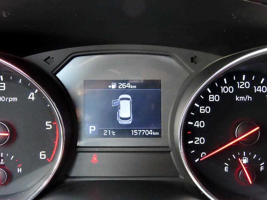 KIA Carnival - Vista 9