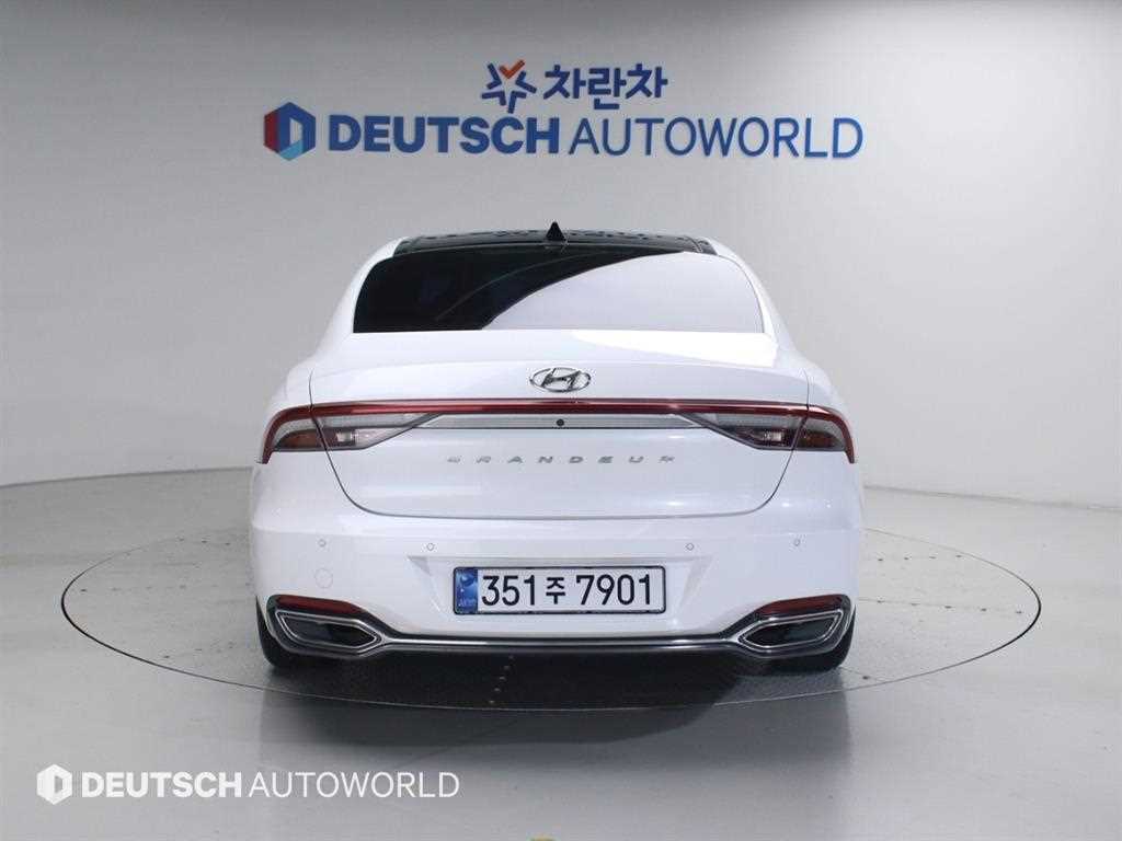 HYUNDAI Grandeur - Vista 4