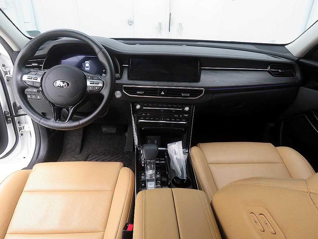 KIA K7 - Vista 8
