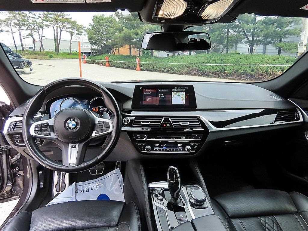 BMW 5 Series - Vista 7