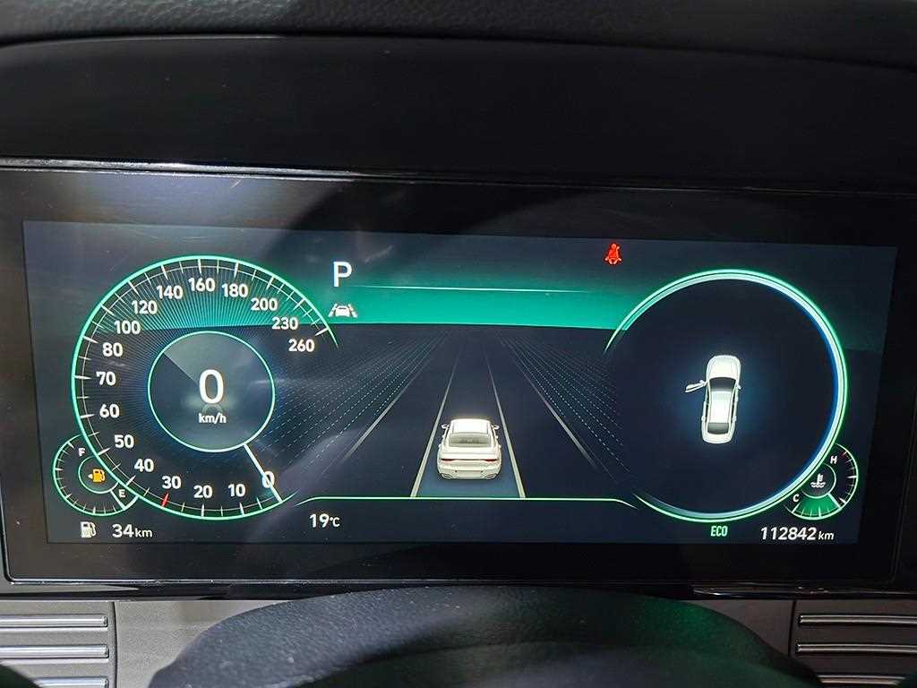 HYUNDAI Grandeur - Vista 9