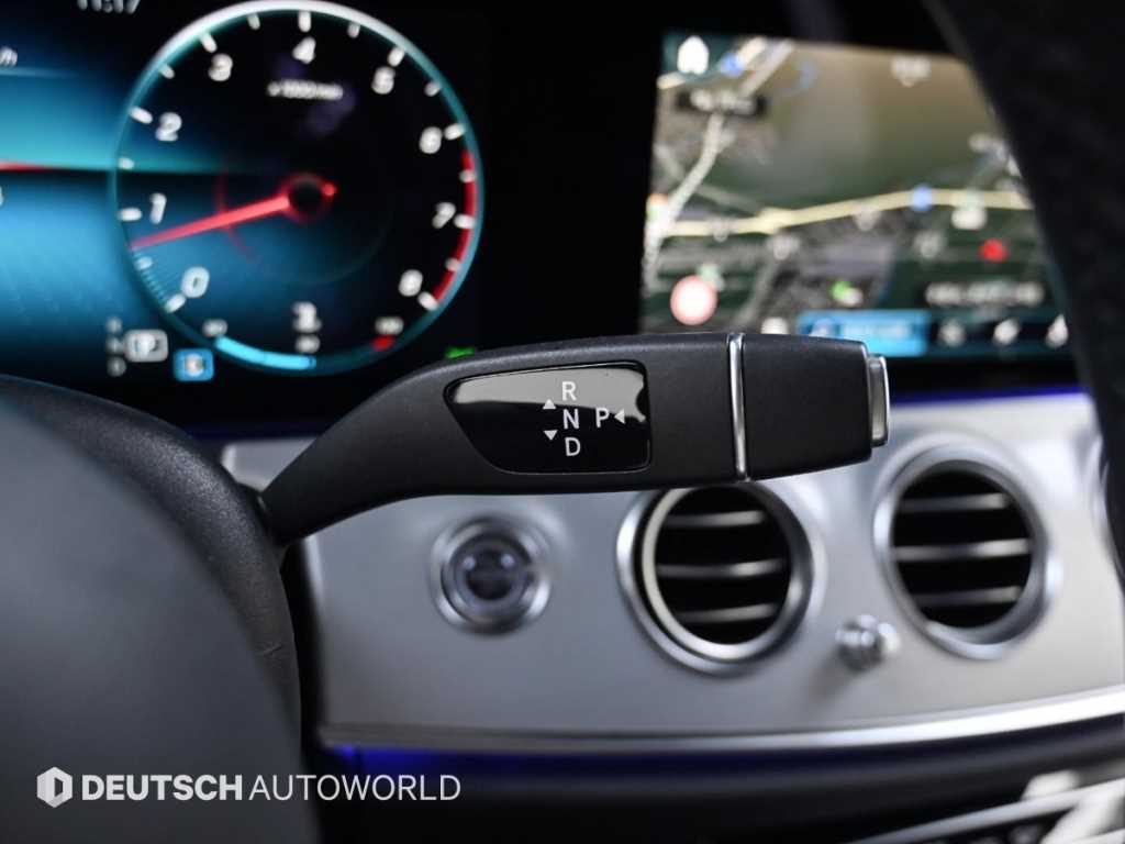 Mercedes Benz E class - Vista 9