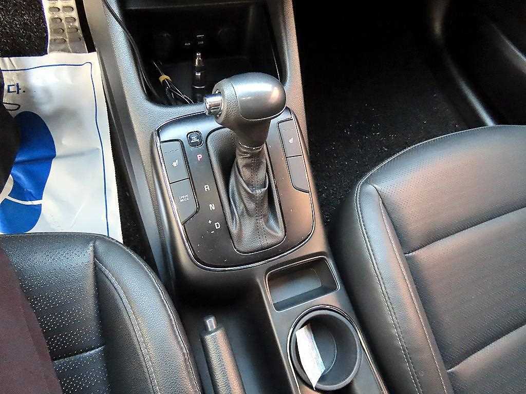 KIA K3 - Vista 10