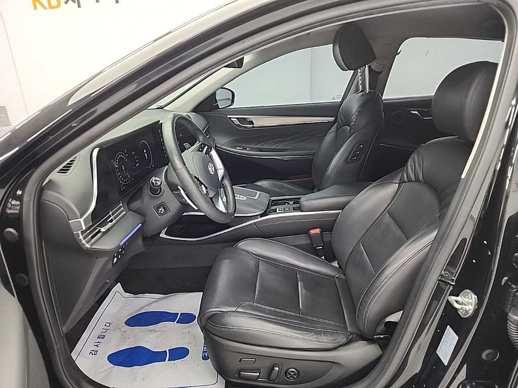 HYUNDAI Grandeur - Vista 11