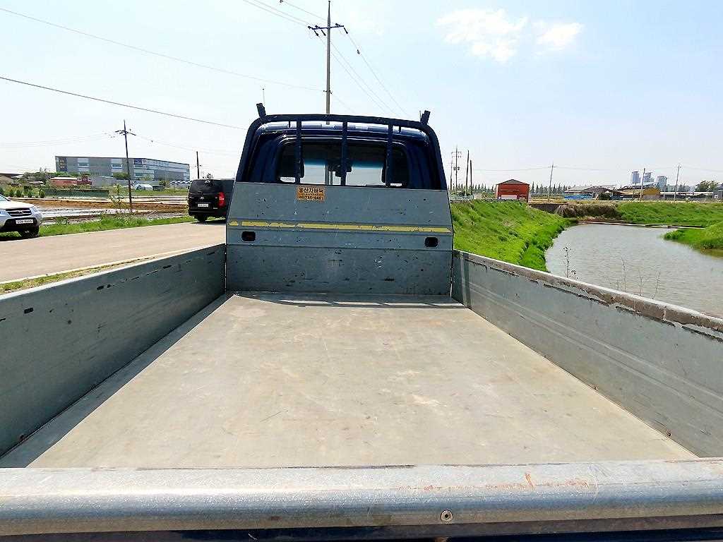 Small Truck Cargo (small) - Vista 4