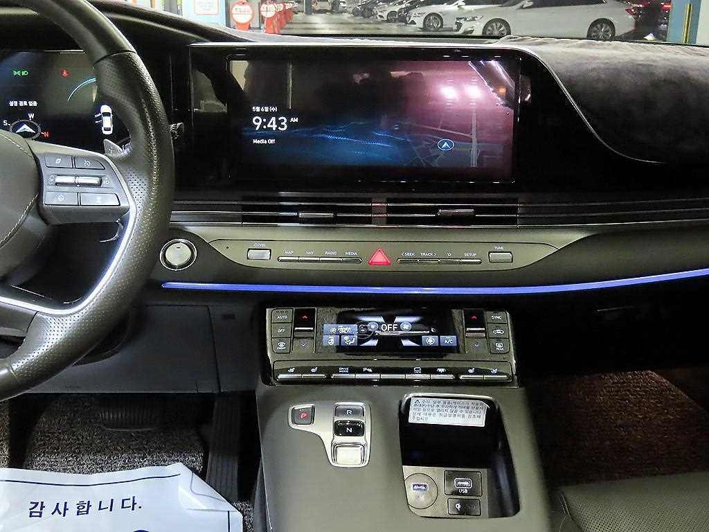HYUNDAI Grandeur - Vista 11