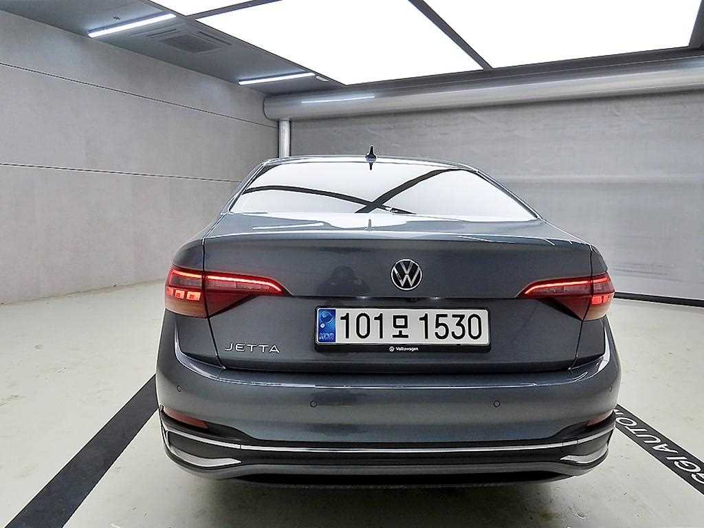 Volkswagen Jetta - Vista 3