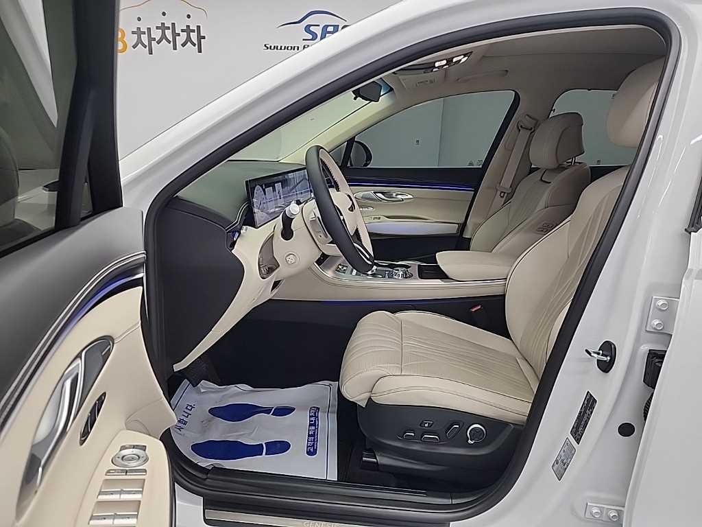 Genesis GV70 - Vista 11