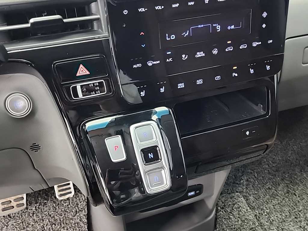 HYUNDAI Staria - Vista 8
