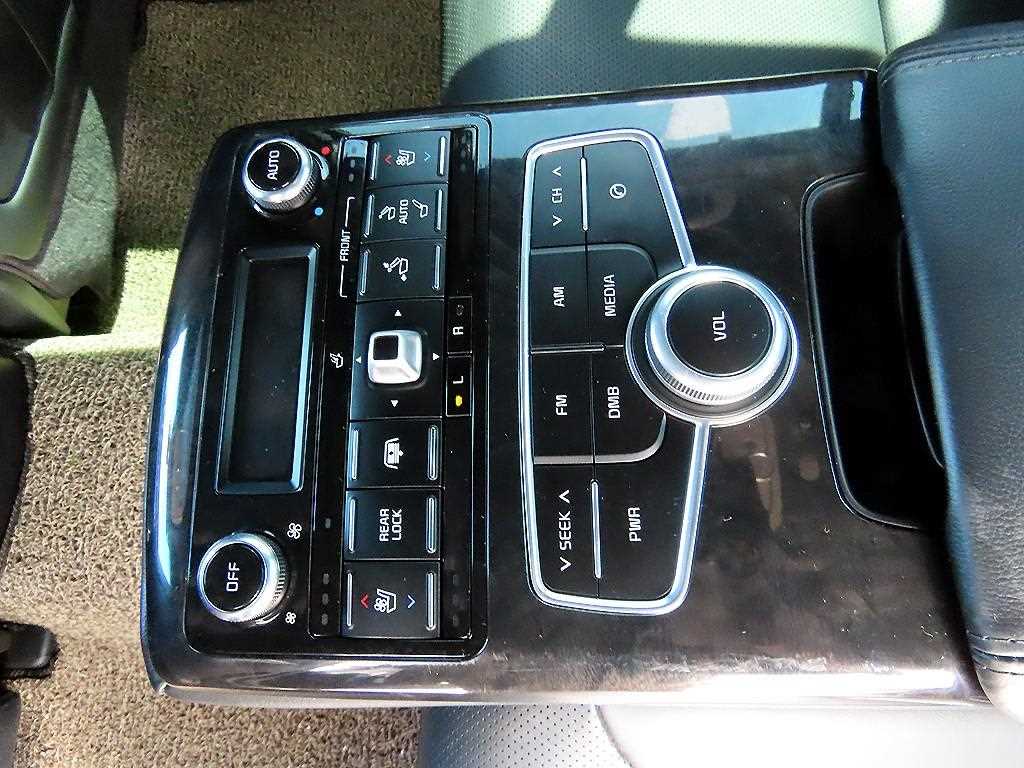 KIA K9 2013 Negro - Importación desde Corea - HF Imports Iquique - Foto 15