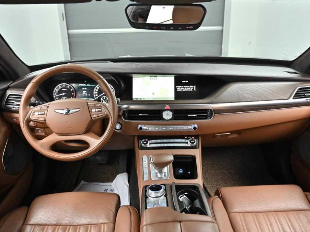Genesis G90 - Vista 7
