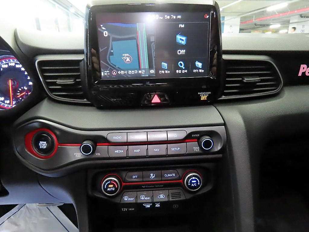 HYUNDAI Veloster - Vista 11