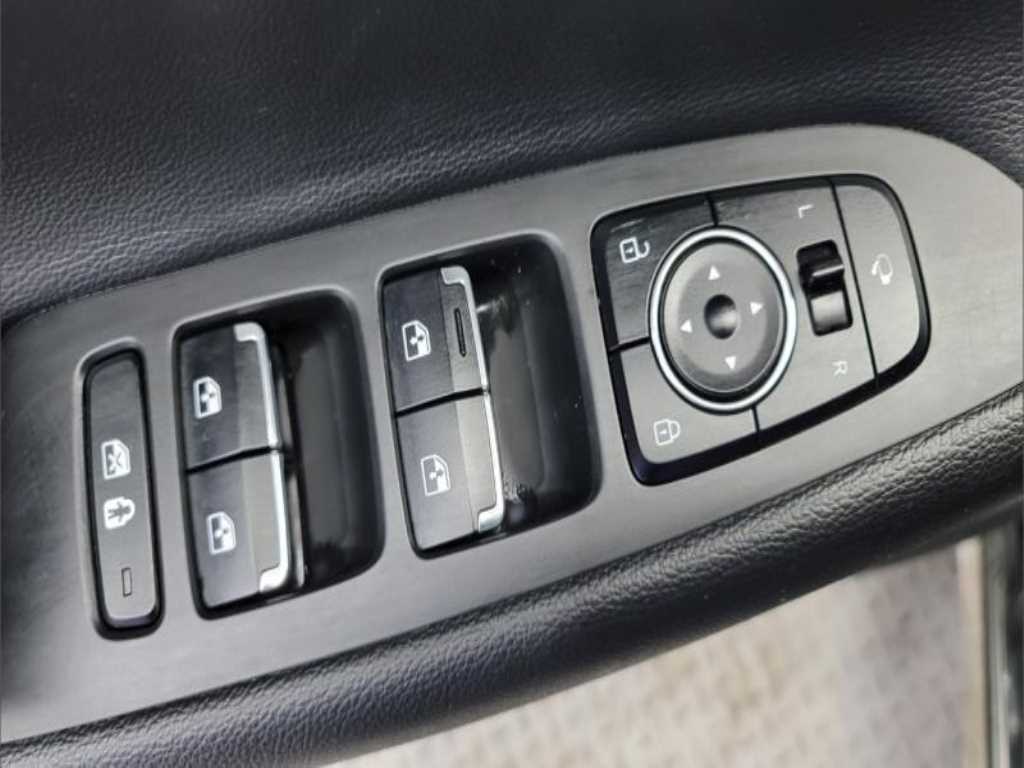 HYUNDAI Grandeur - Vista 7