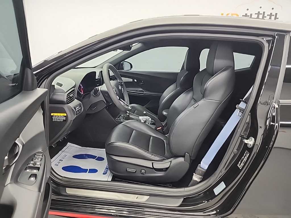 HYUNDAI Veloster - Vista 11