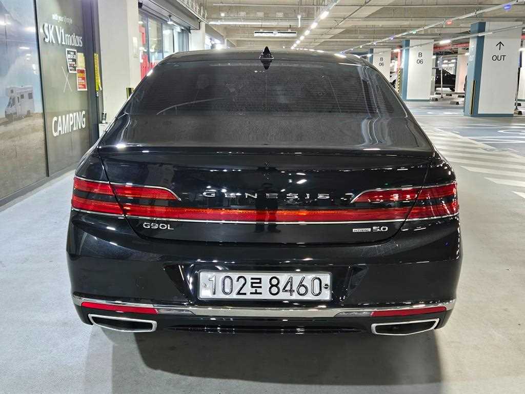 Genesis G90 - Vista 5