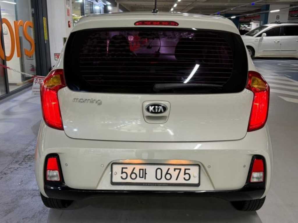 KIA Morning - Vista 5