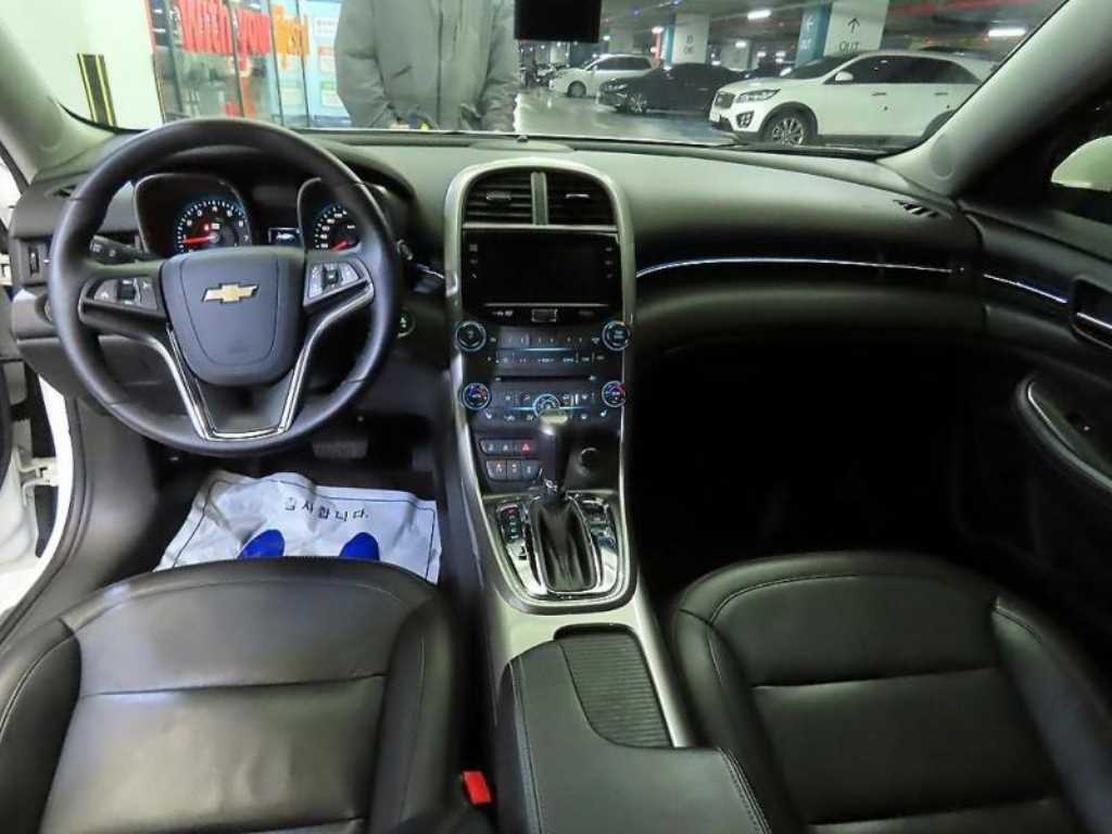 Chevrolet Malibu - Vista 9