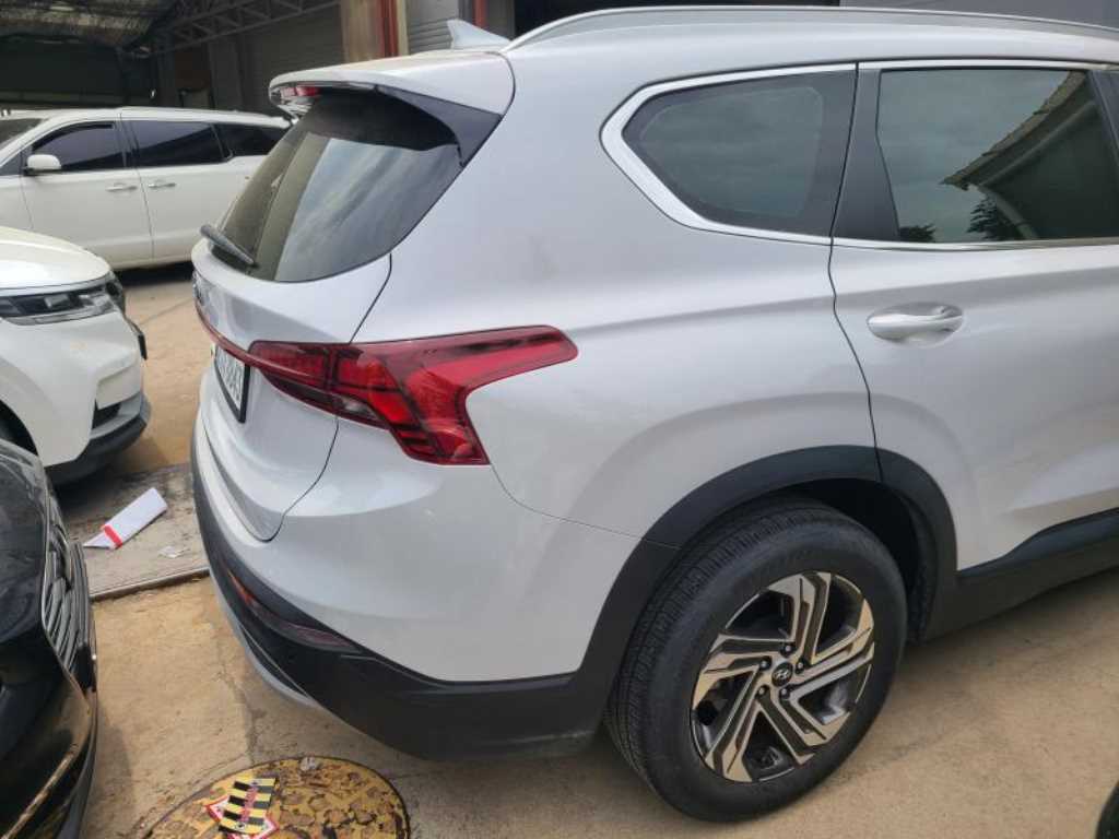 HYUNDAI Santa Fe - Vista 6