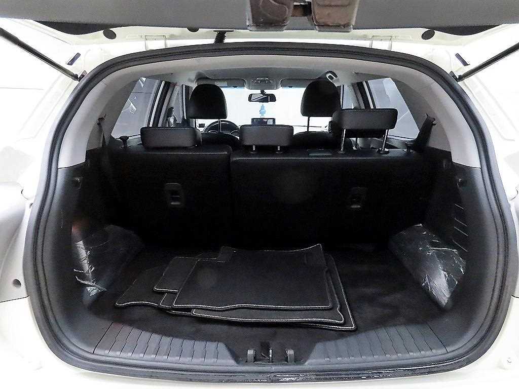 Ssangyong Tivoli 2016 Blanco - Importación desde Corea - HF Imports Iquique - Foto 18