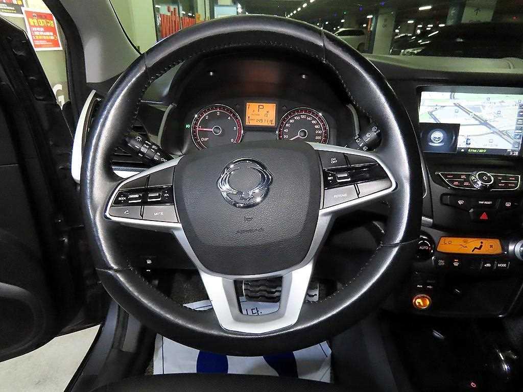 Ssangyong Korando - Vista 8