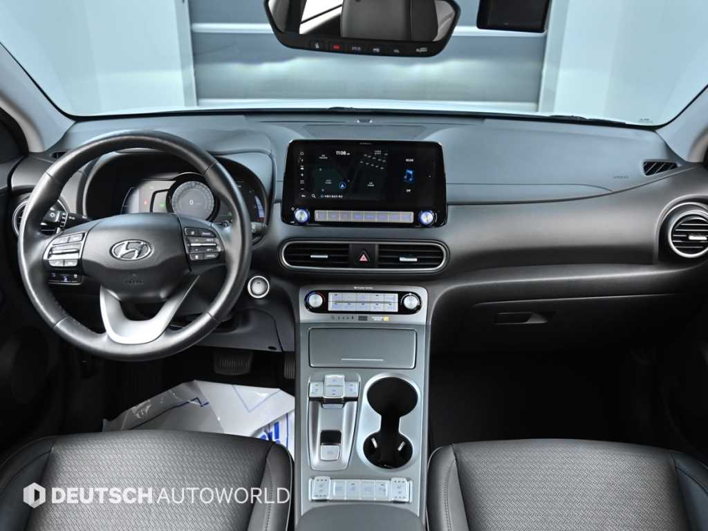 HYUNDAI Kona - Vista 7