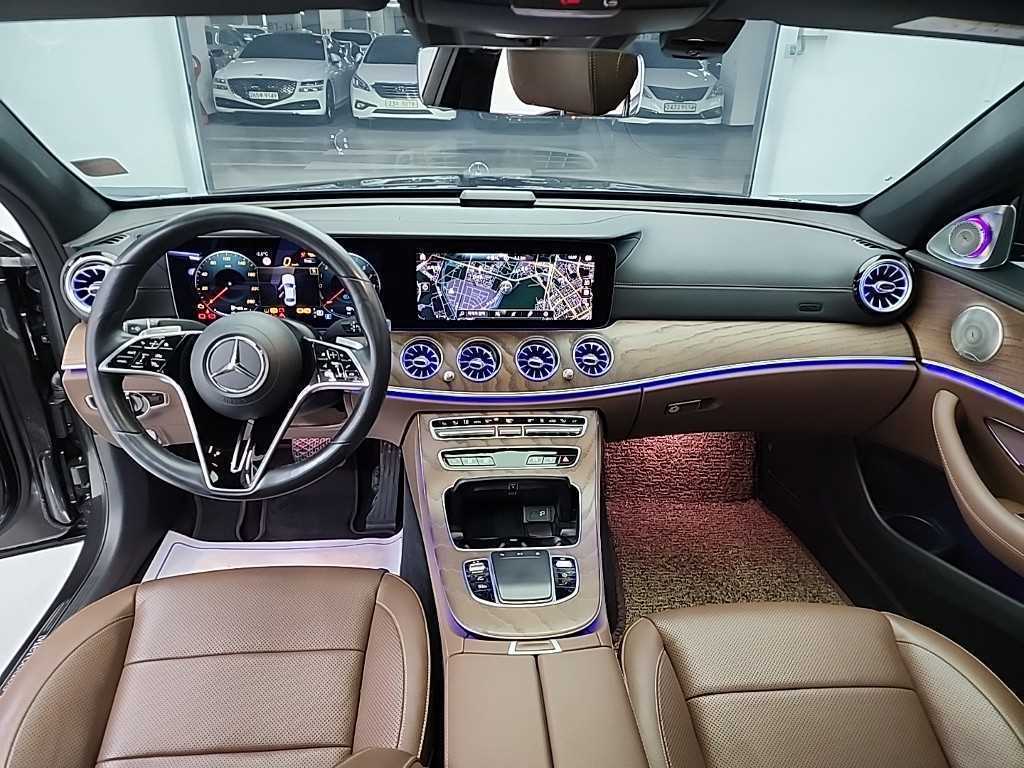 Mercedes Benz E class - Vista 7