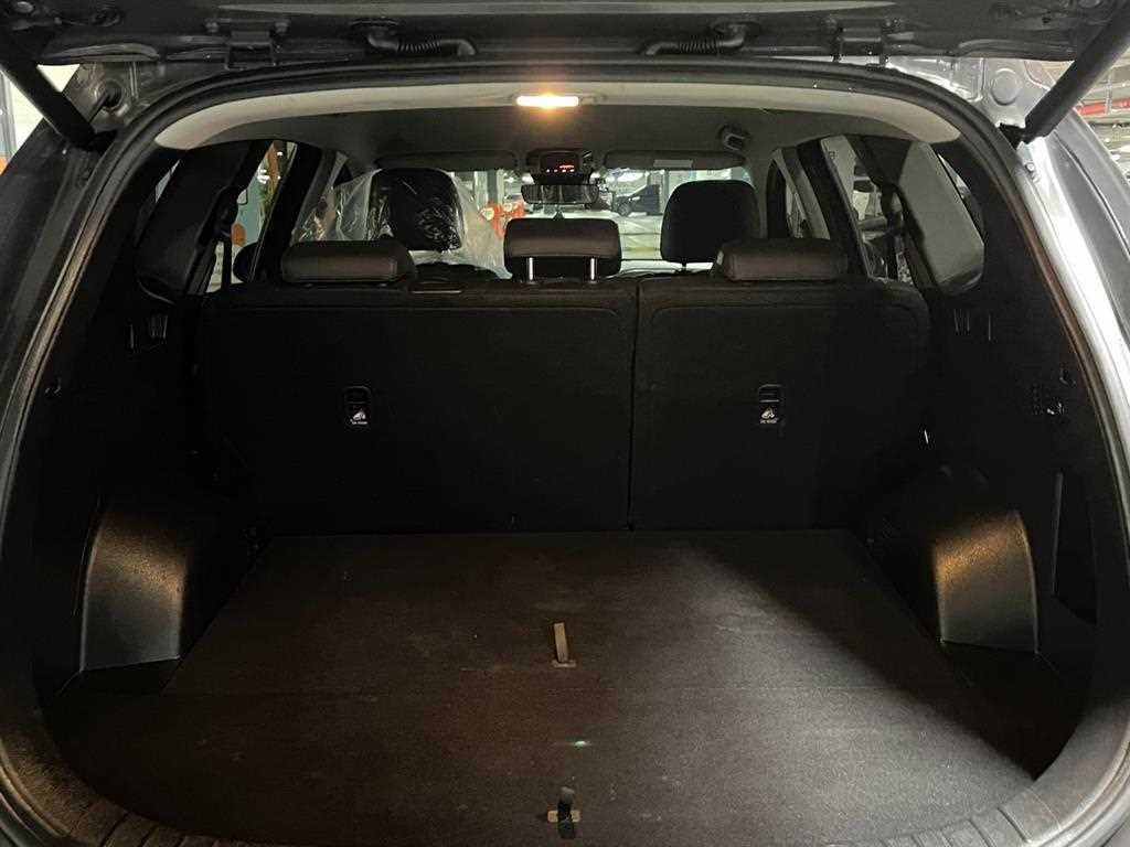 HYUNDAI Santa Fe - Vista 6