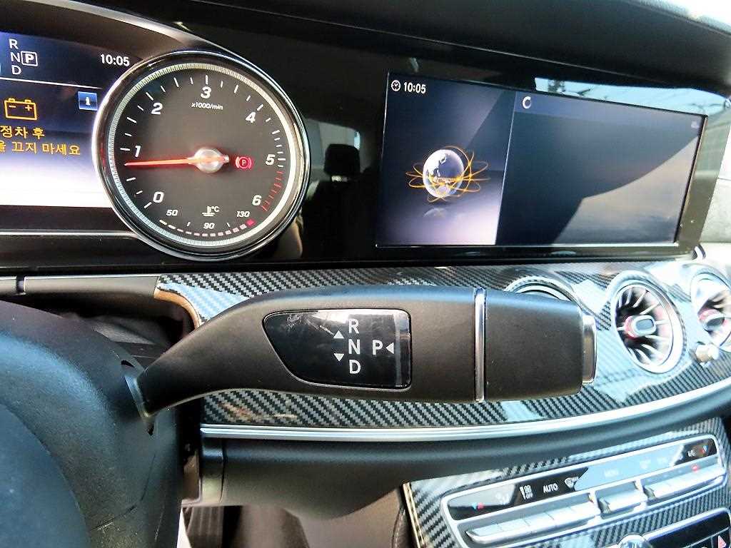 Mercedes Benz E class - Vista 10