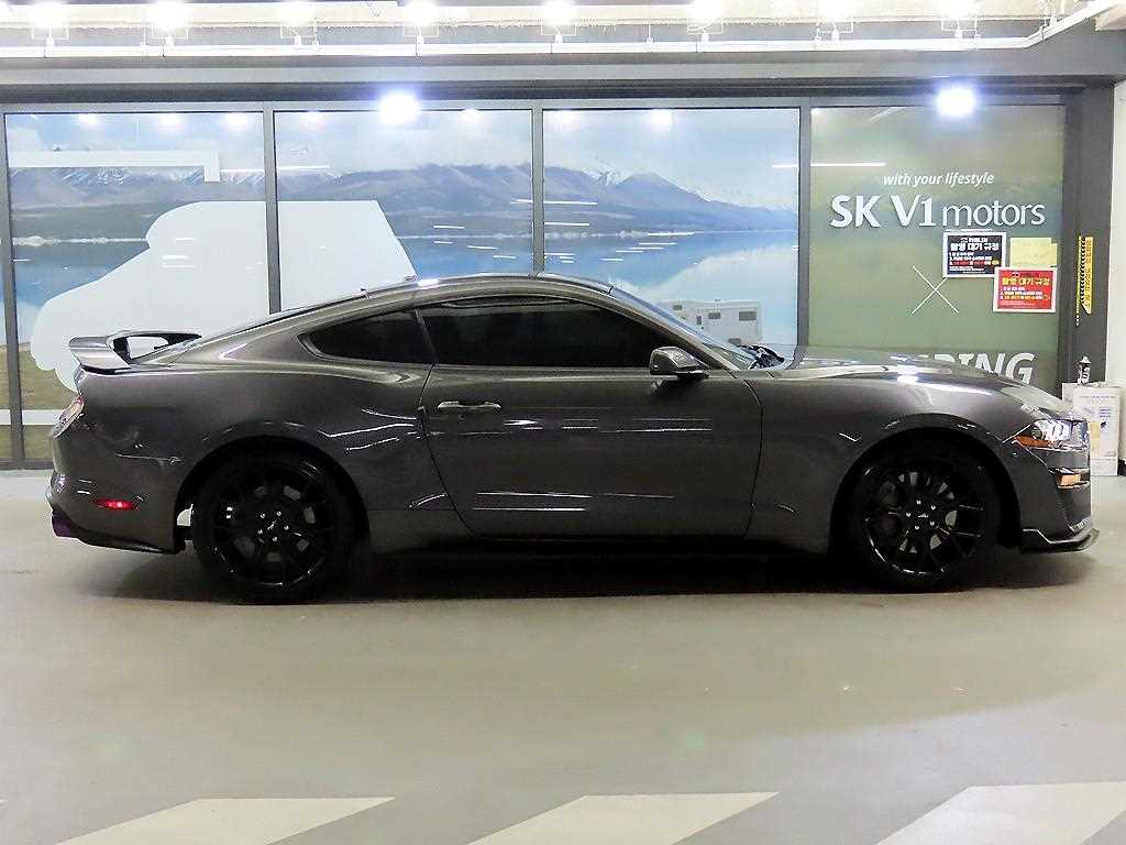 Ford Mustang - Vista 3