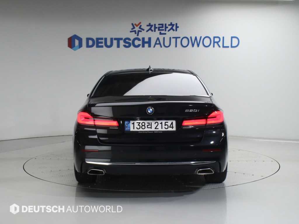 BMW 5 Series - Vista 4