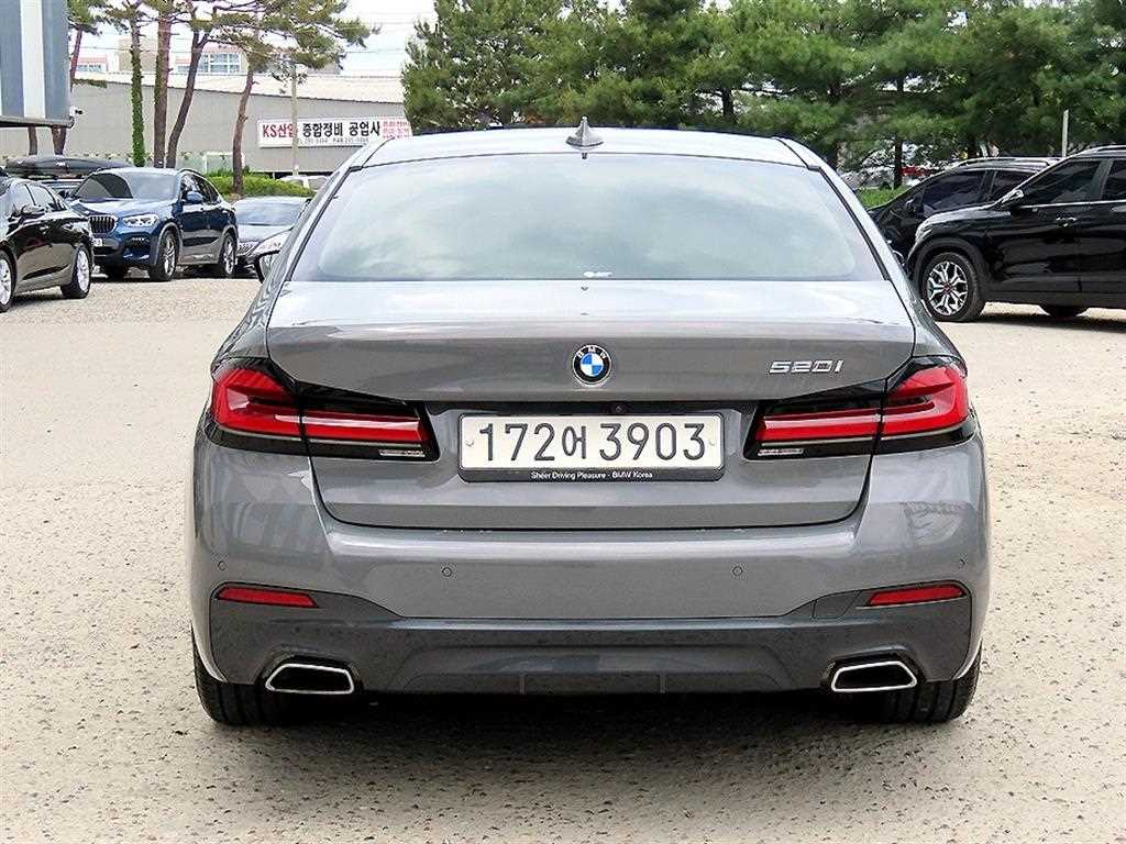 BMW 5 Series - Vista 4