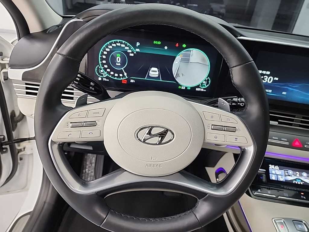 HYUNDAI Grandeur - Vista 9