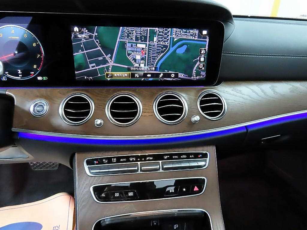 Mercedes Benz E class 2021 Negro - Importación desde Corea - HF Imports Iquique - Foto 14