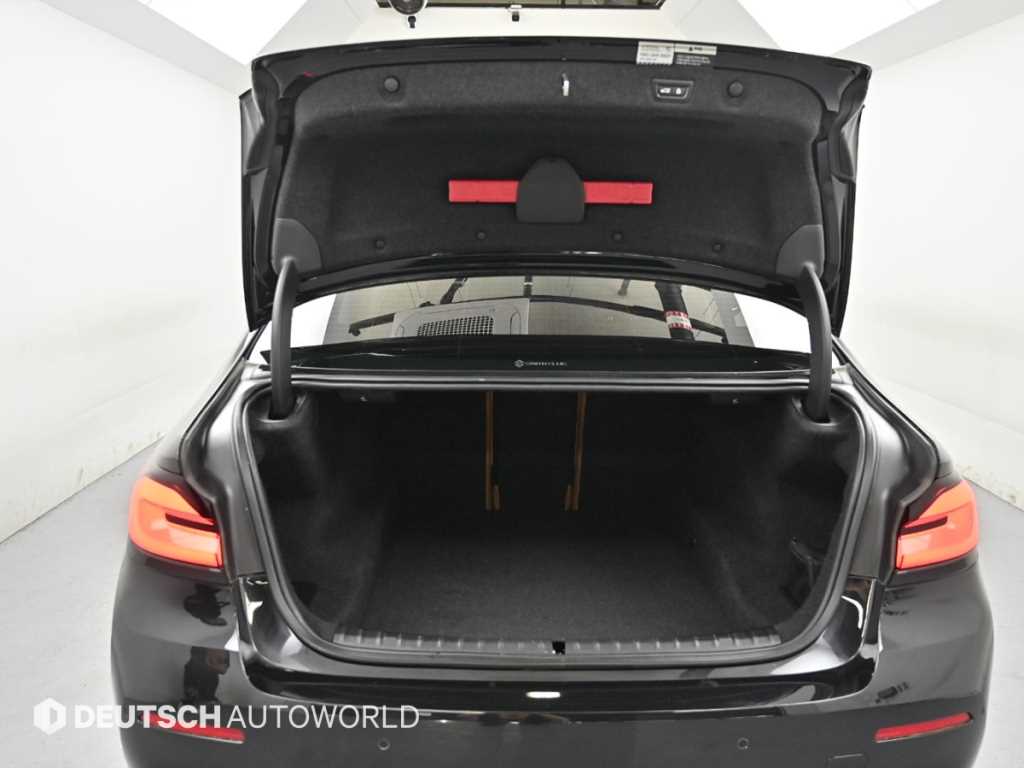 BMW 5 Series 2022 Negro - Importación desde Corea - HF Imports Iquique - Foto 19