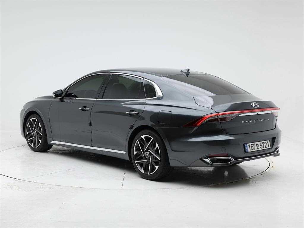 HYUNDAI Grandeur - Vista 4