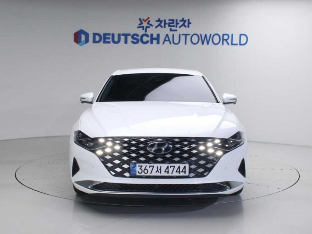 HYUNDAI Grandeur - Vista 3