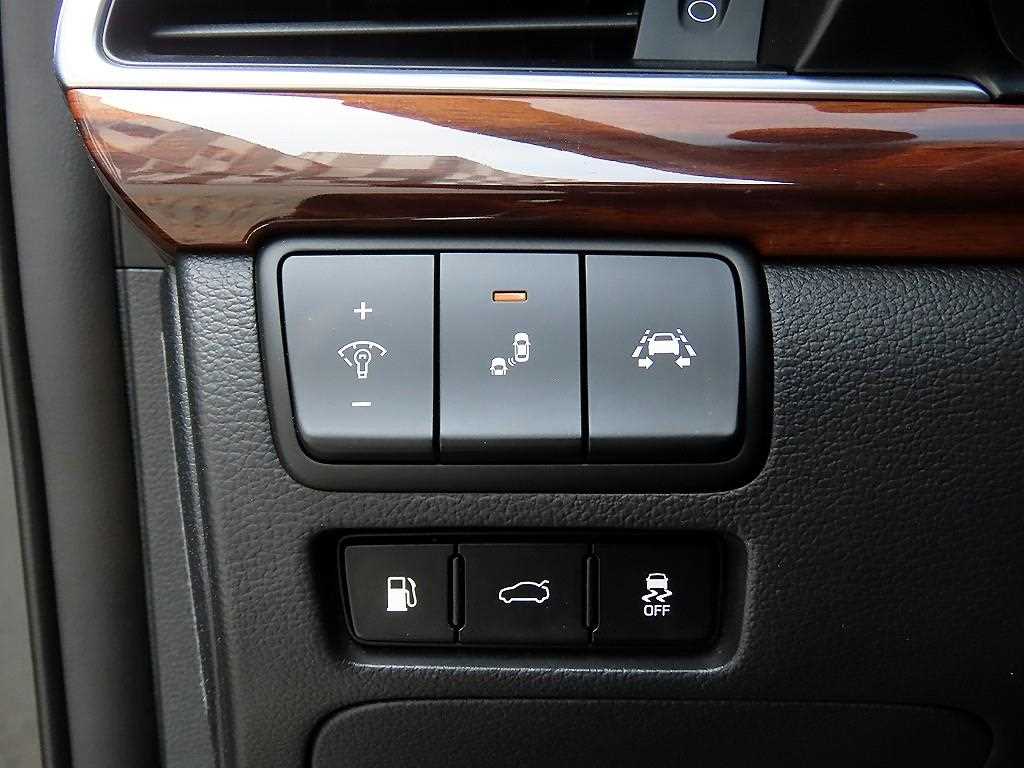 KIA K7 - Vista 12