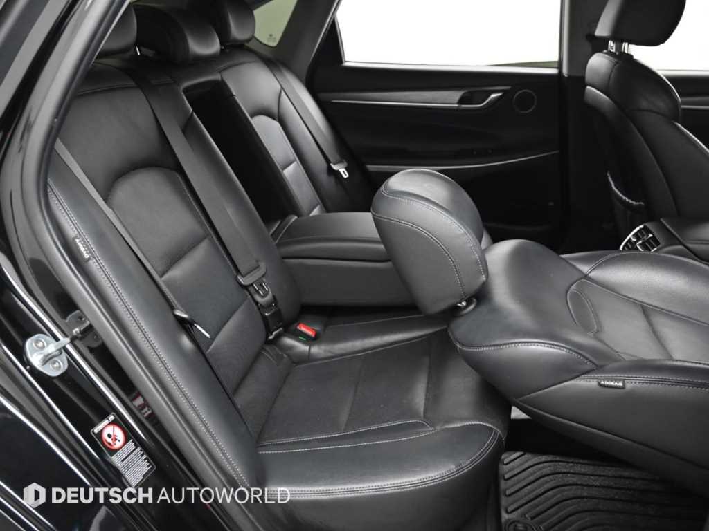 HYUNDAI Grandeur - Vista 12